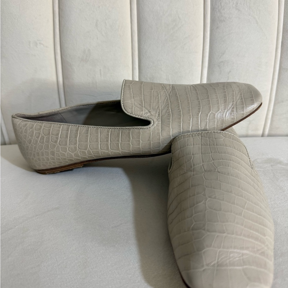 Vince Cream Size 7.5 Clark Square-Toe Croc-Embossed Leather Loafer - Picture 2 of 11